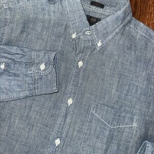 J Crew Denim Chambray Long Sleeve Button Down Shirt Men's Medium Slim Fit Blue